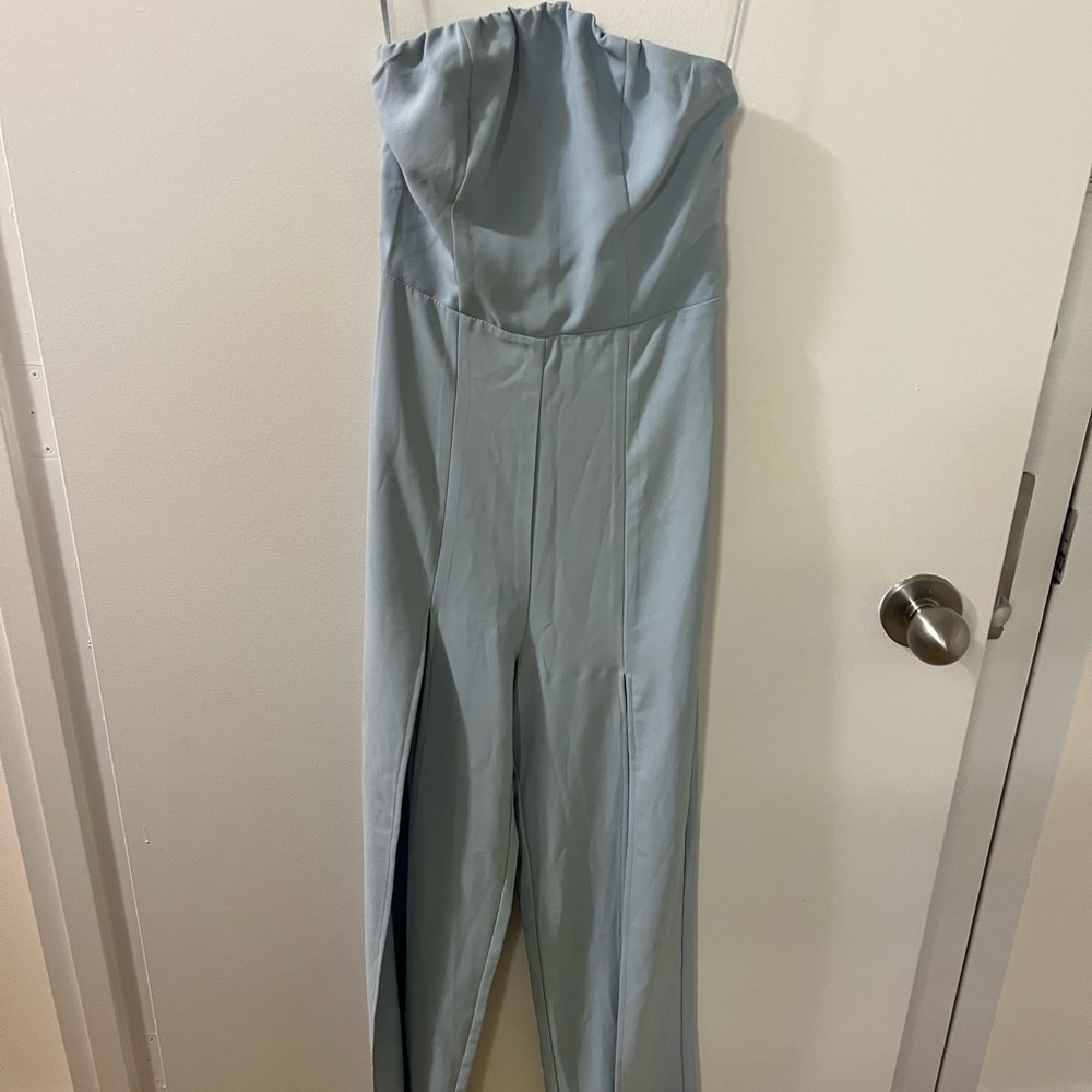 Elegant Strapless Jumpsuit in Light Blue